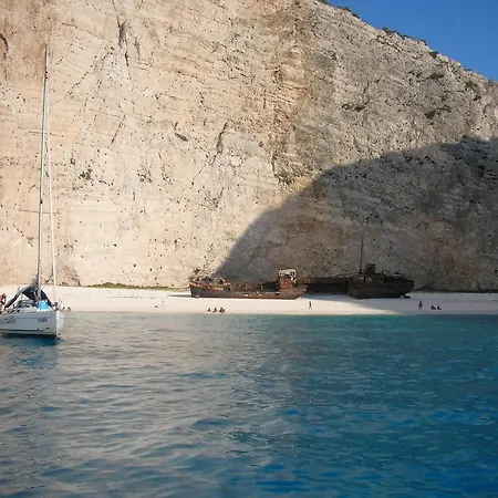 Sailingboat Botel *