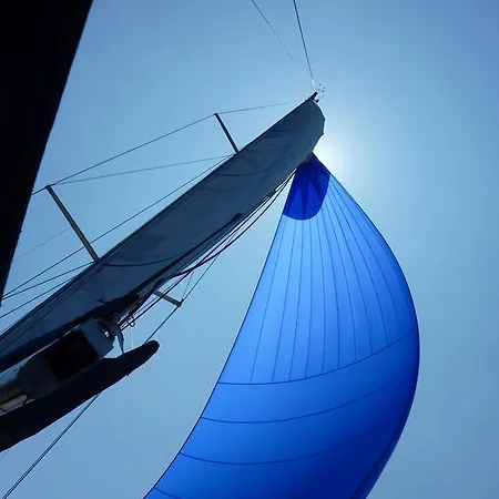 Botel Sailingboat